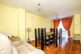 4 bedroom Detached t...